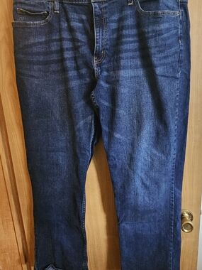 Men's Straight Leg Jeans in Deep Blue Denim